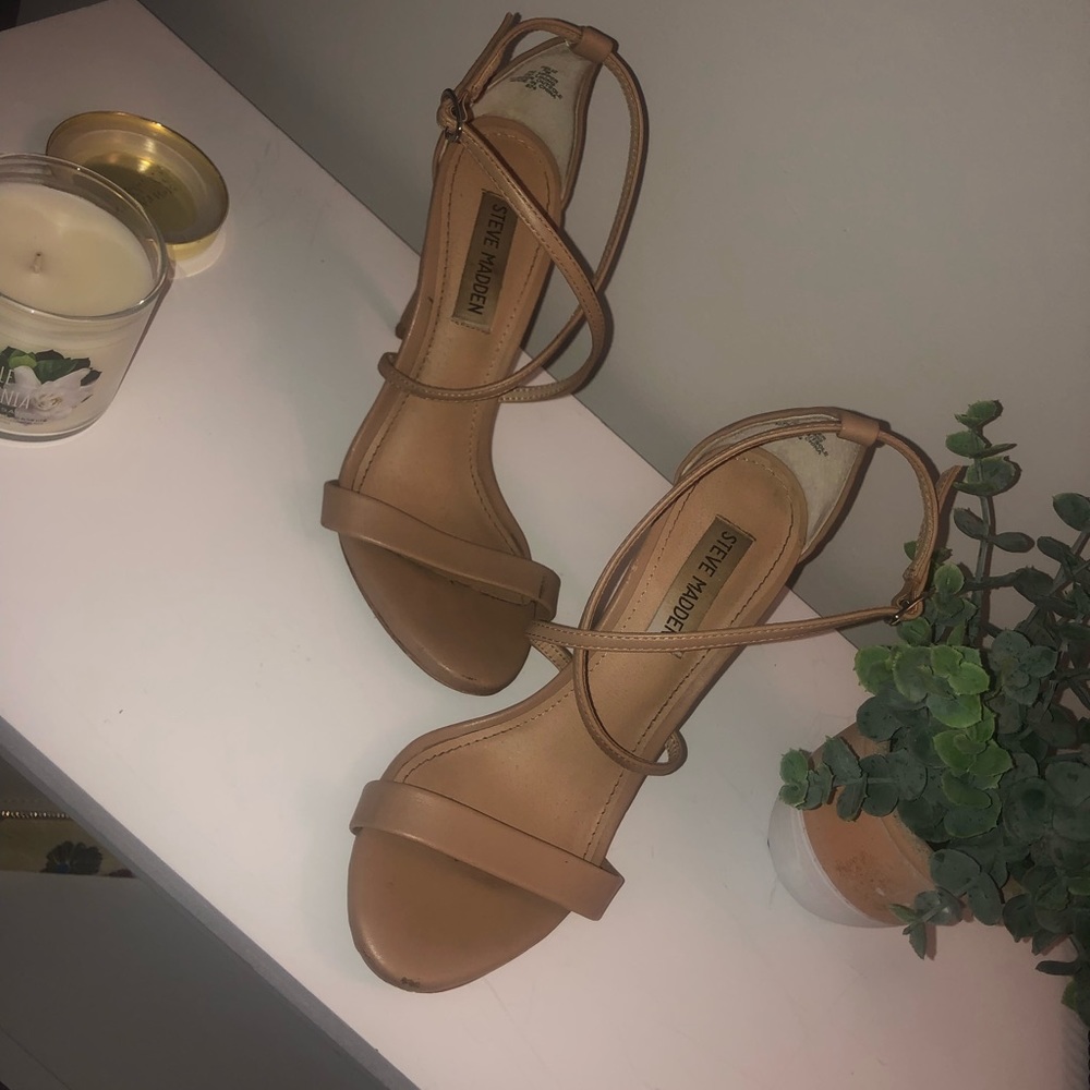 Steve Madden | Strap Heels